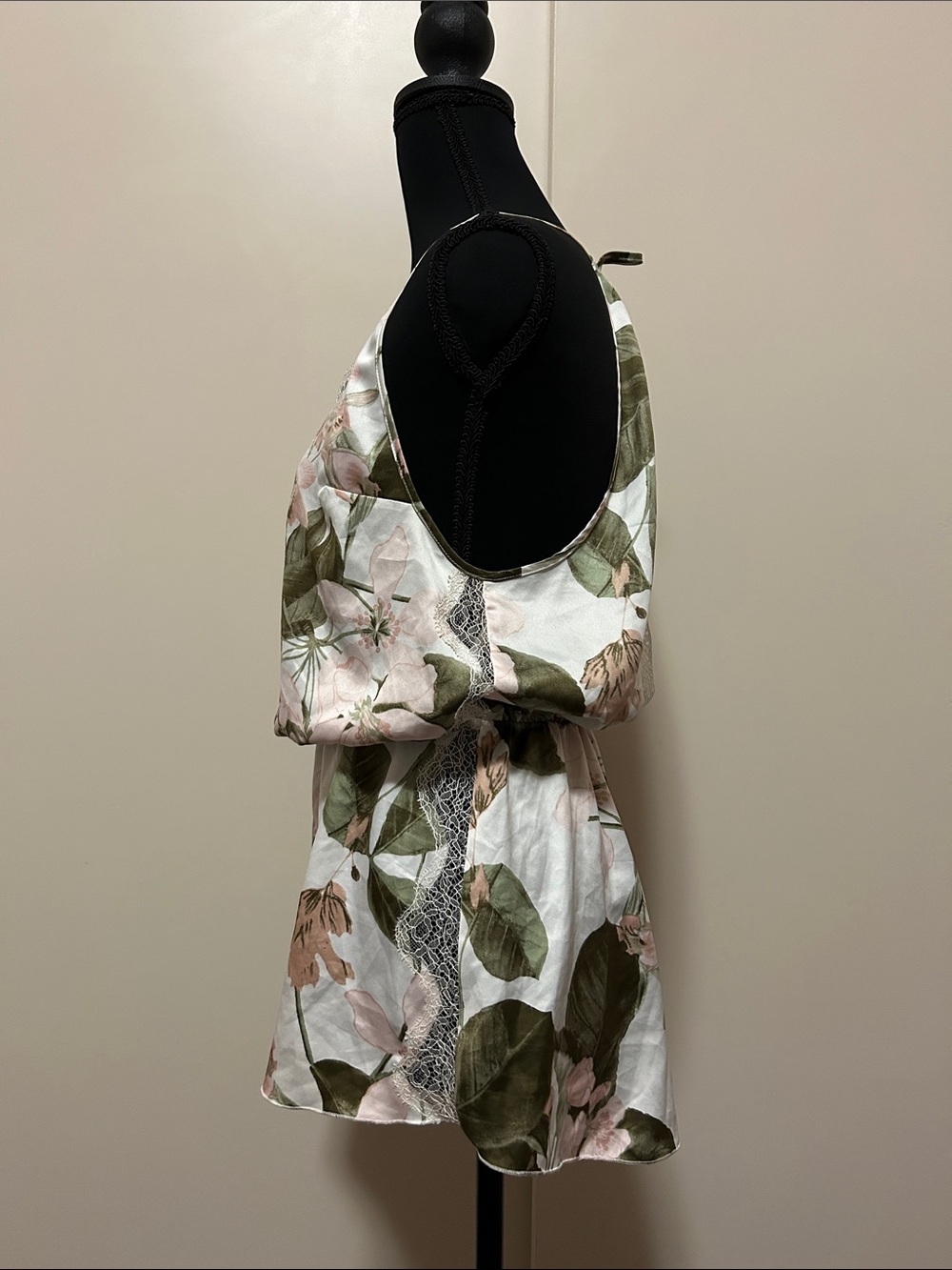 Victoria's Secret Here Comes the Bride Floral Lace Trim Romper XS - Picture 2 of 7